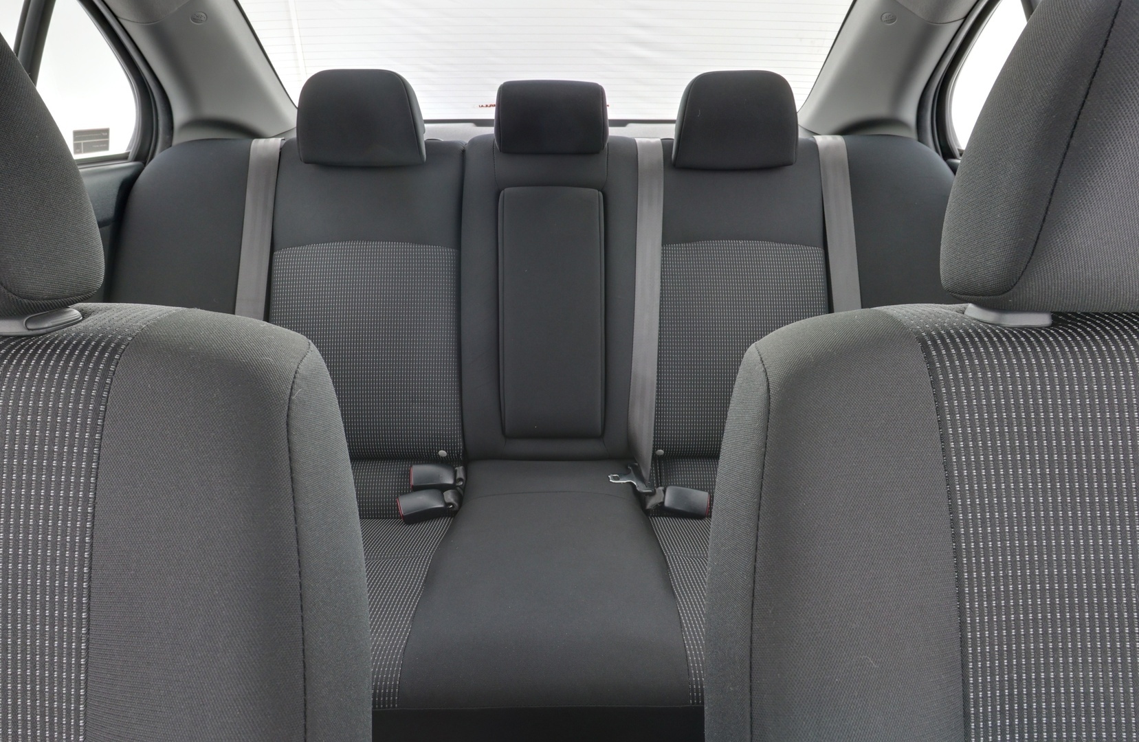 MITSUBISHI Lancer 2012