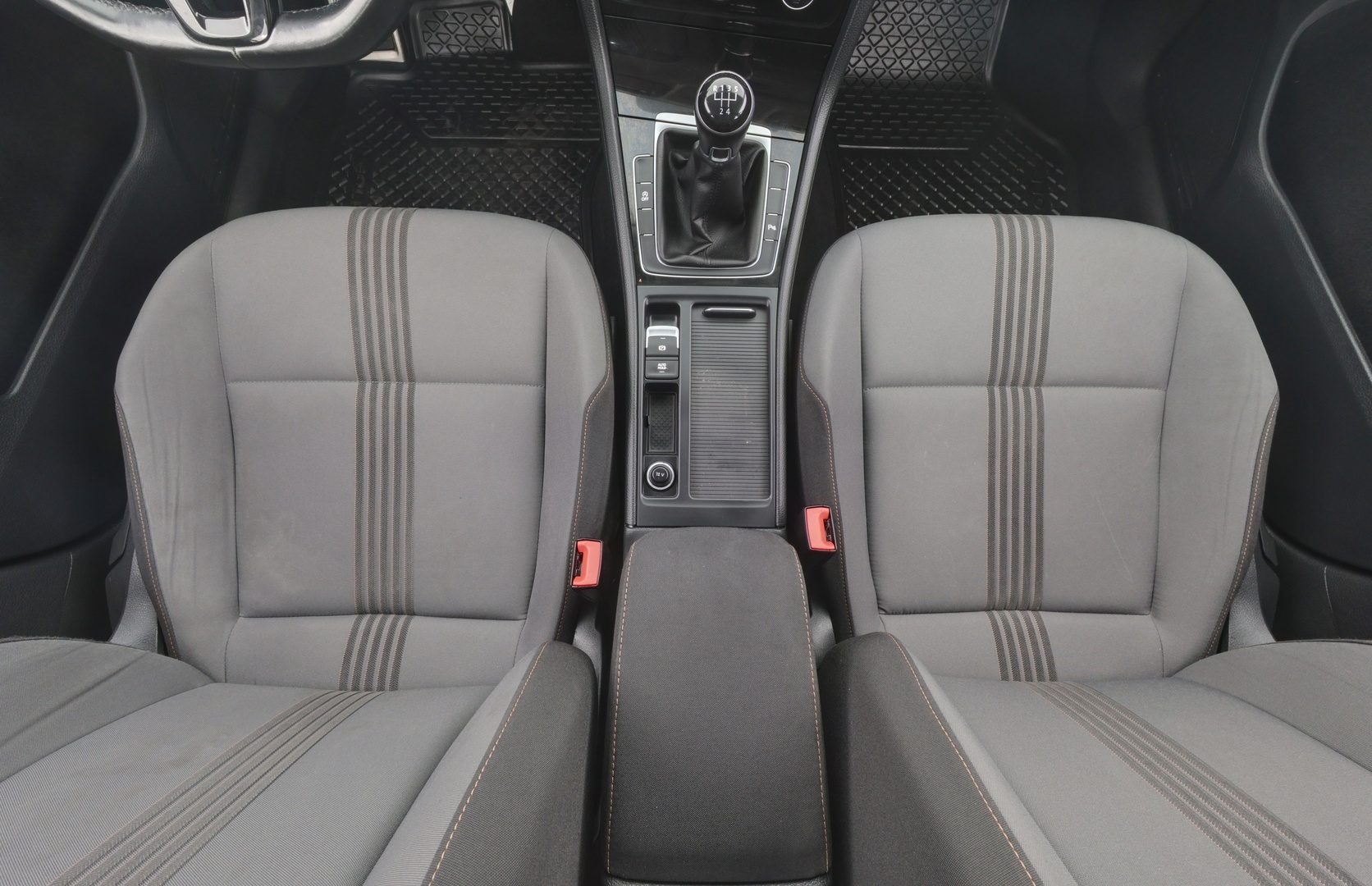 VOLKSWAGEN Golf 2017