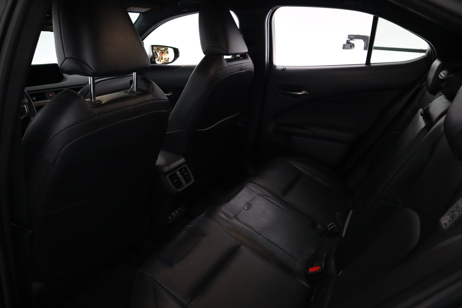 LEXUS UX 2021
