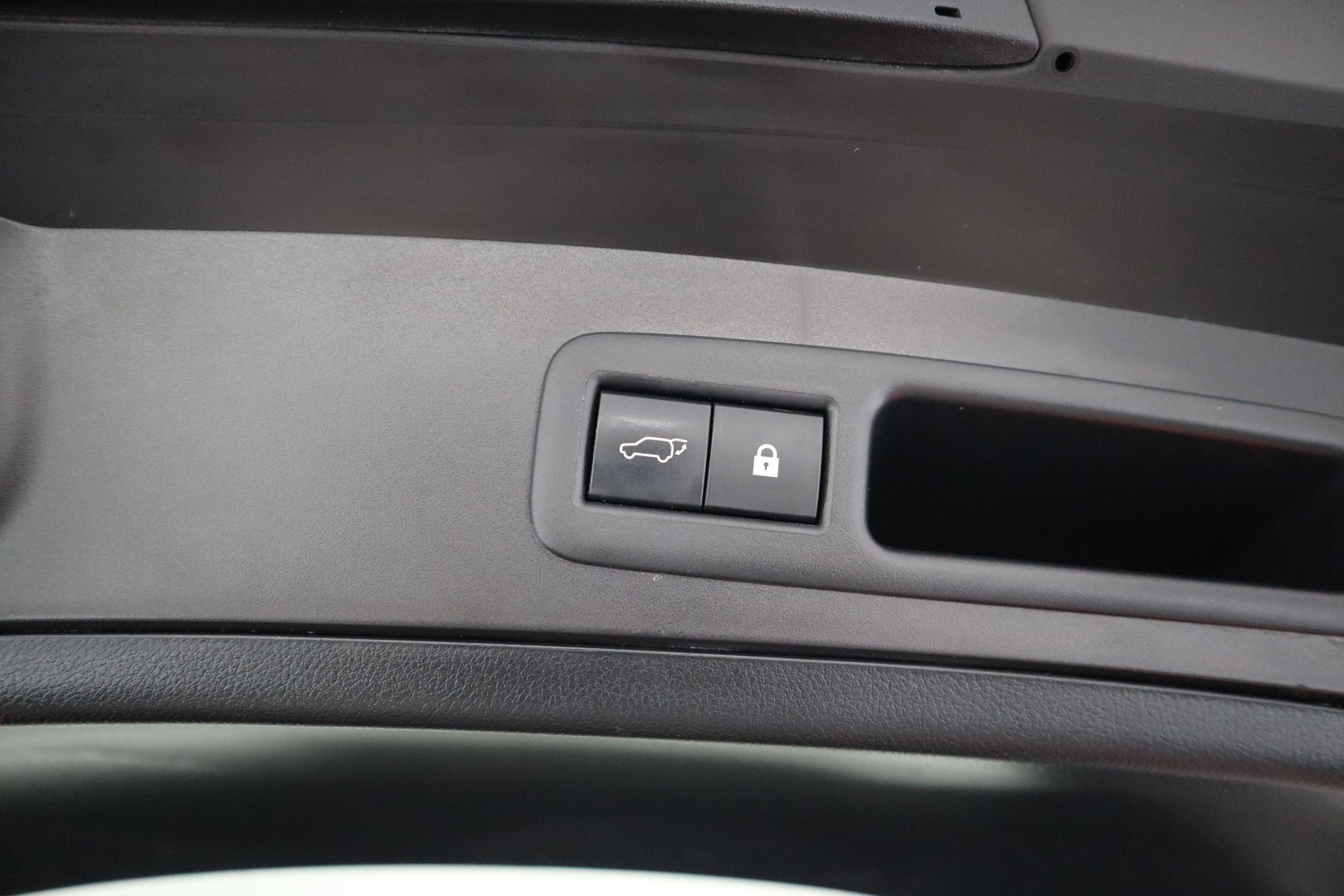 LEXUS UX 2021