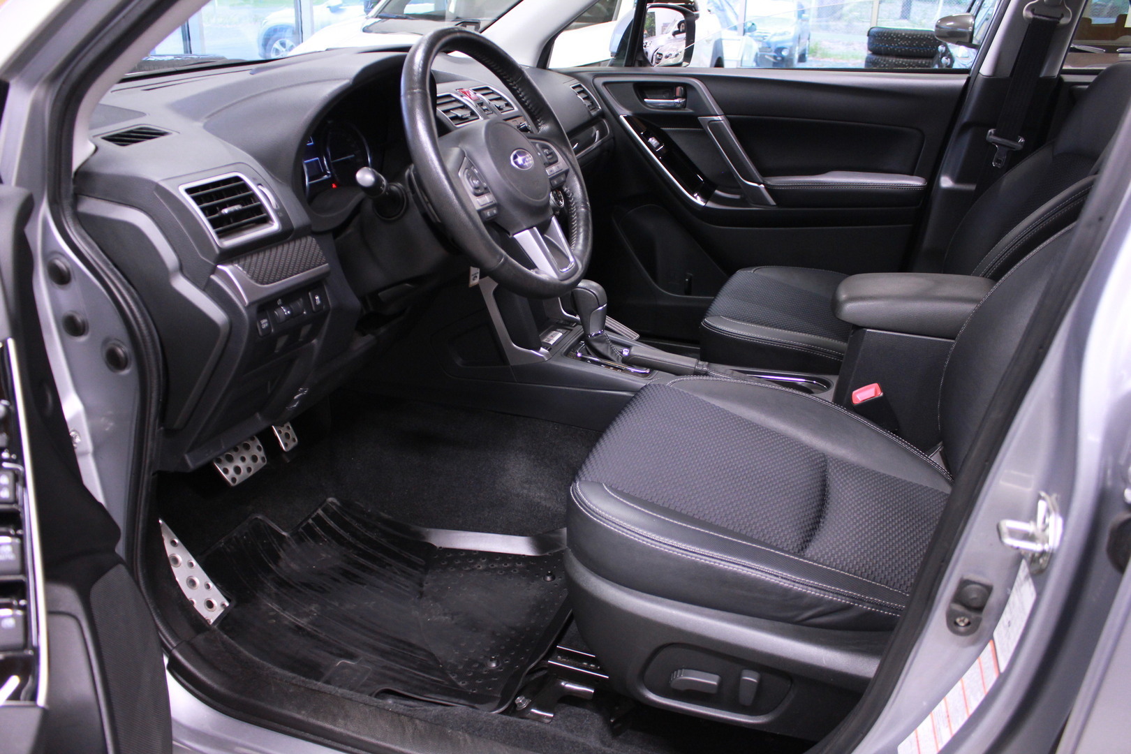SUBARU Forester 2019