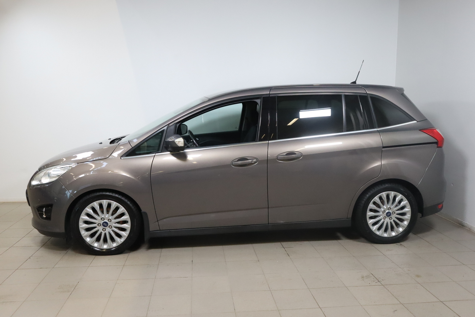 FORD Grand C-Max 2012