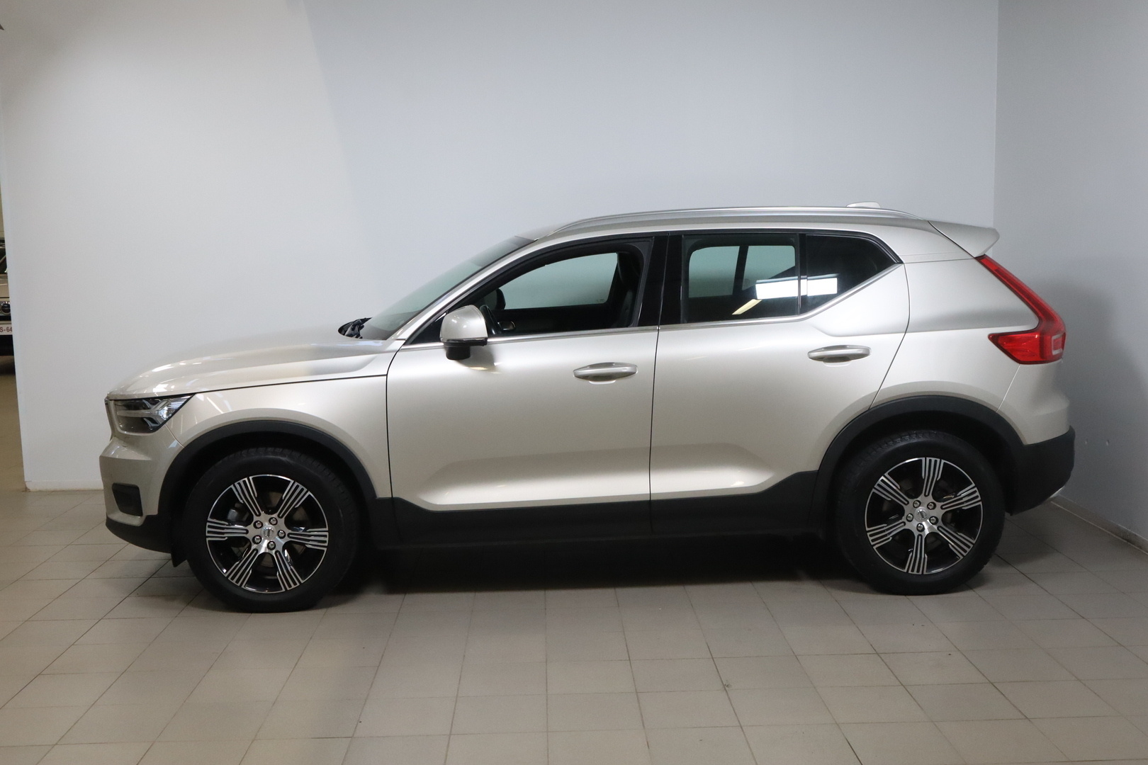 VOLVO XC40 2019