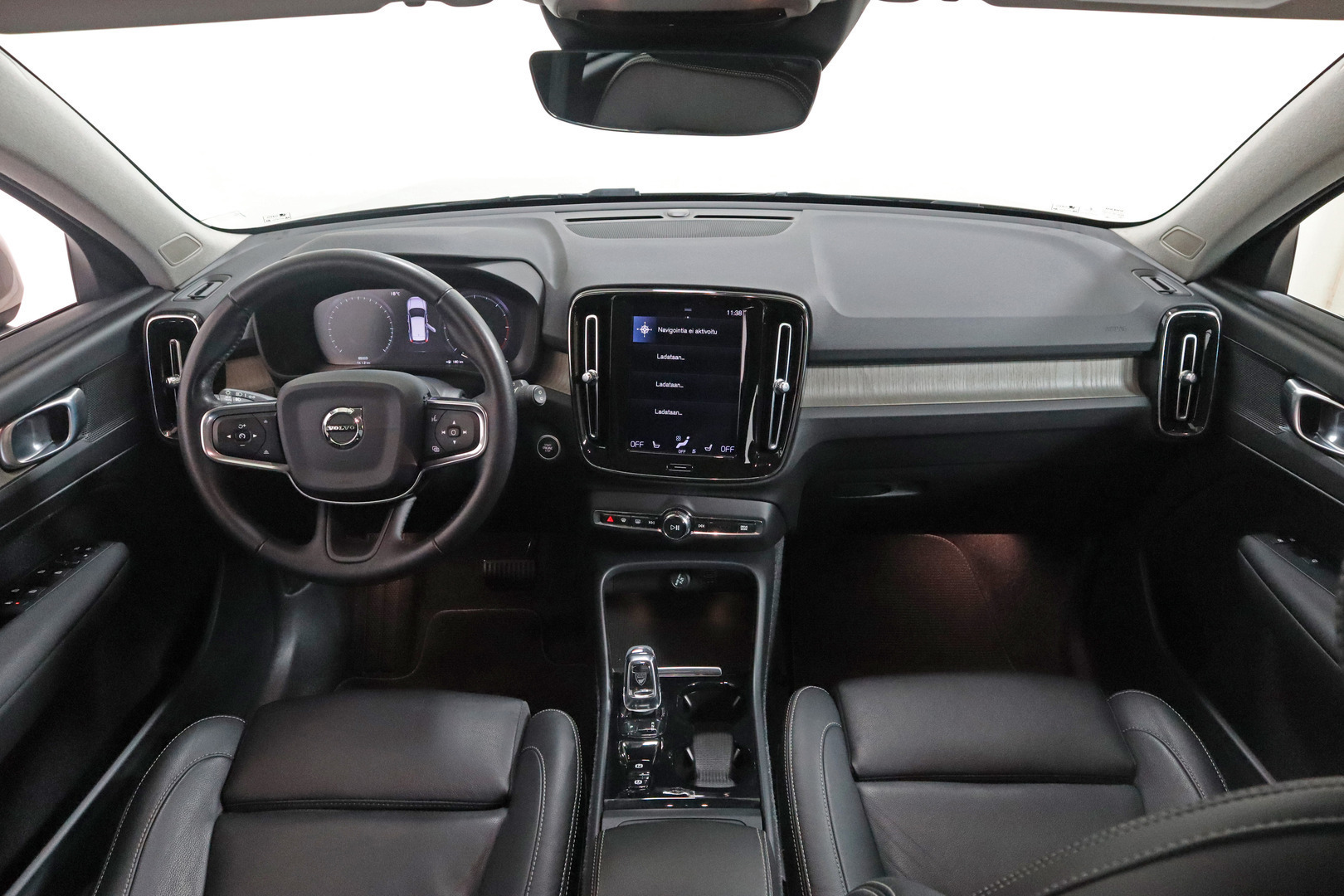 VOLVO XC40 2019