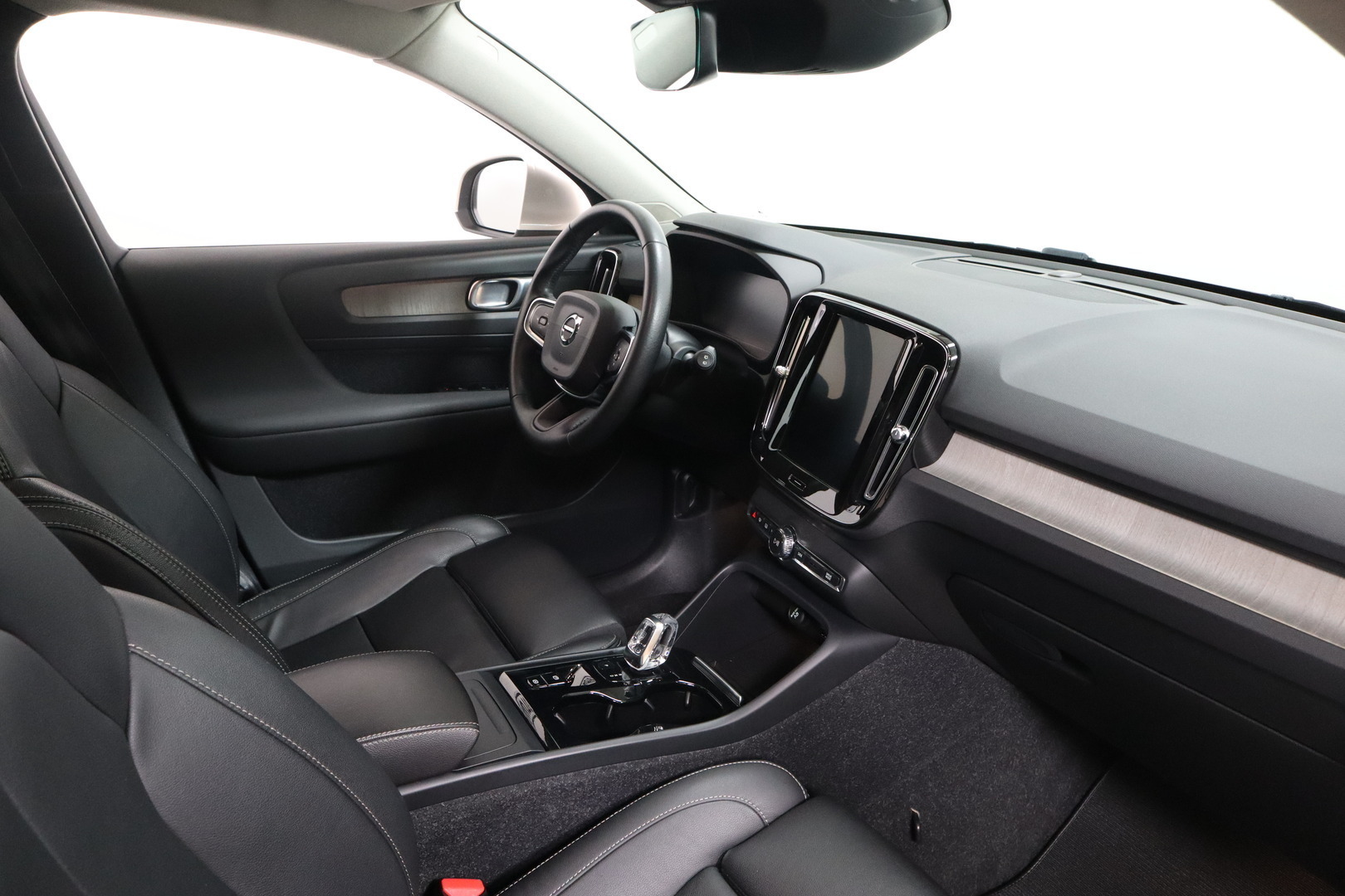 VOLVO XC40 2019