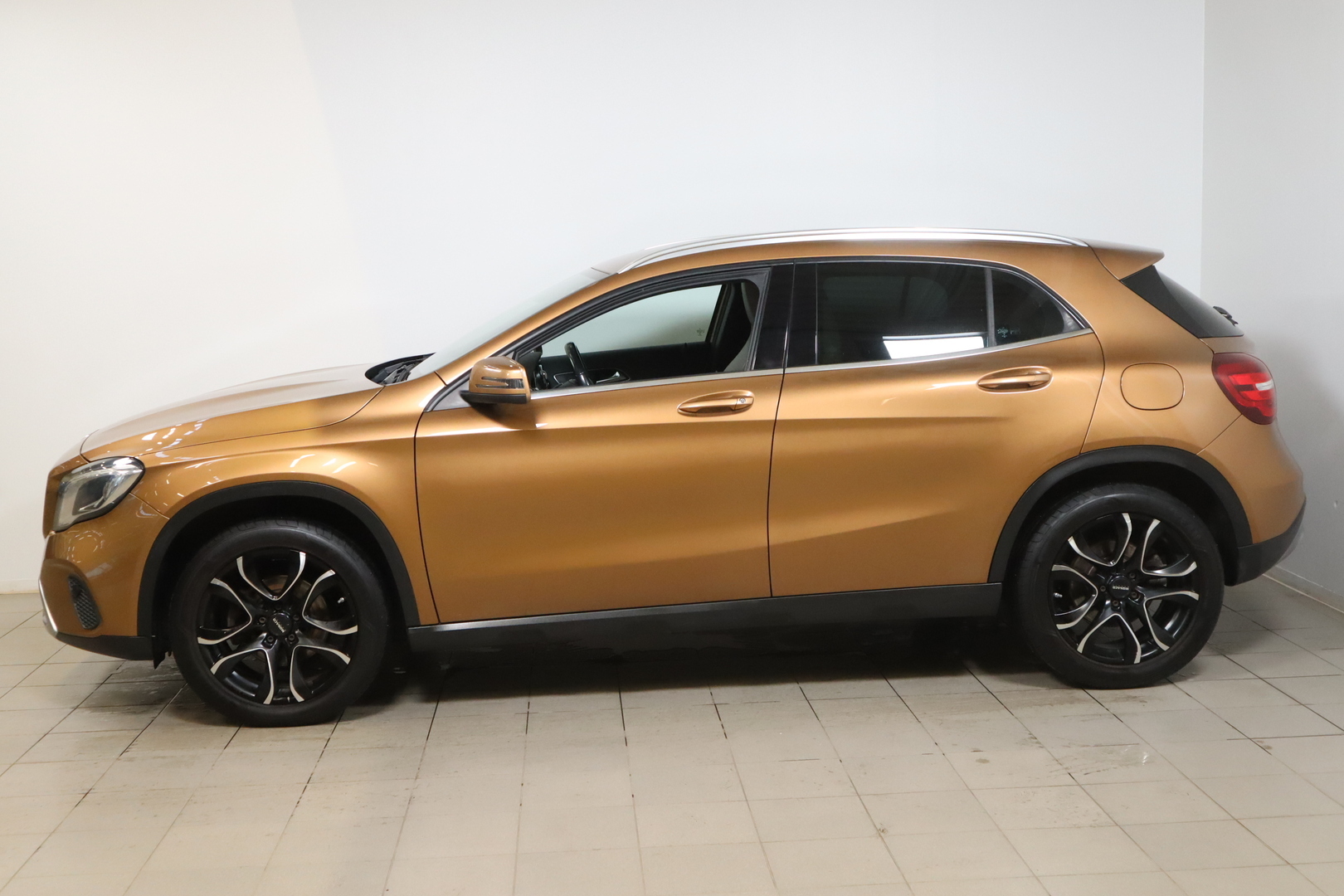 MERCEDES-BENZ GLA 2017