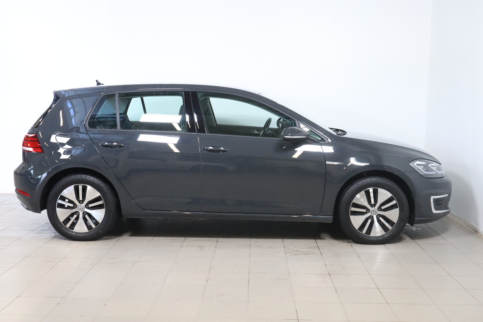 VOLKSWAGEN Golf 2020
