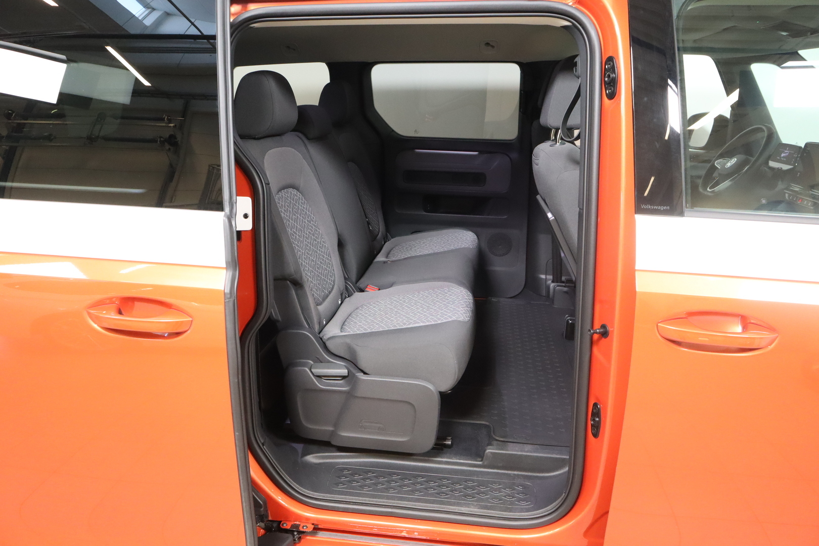 VOLKSWAGEN ID. Buzz 2024