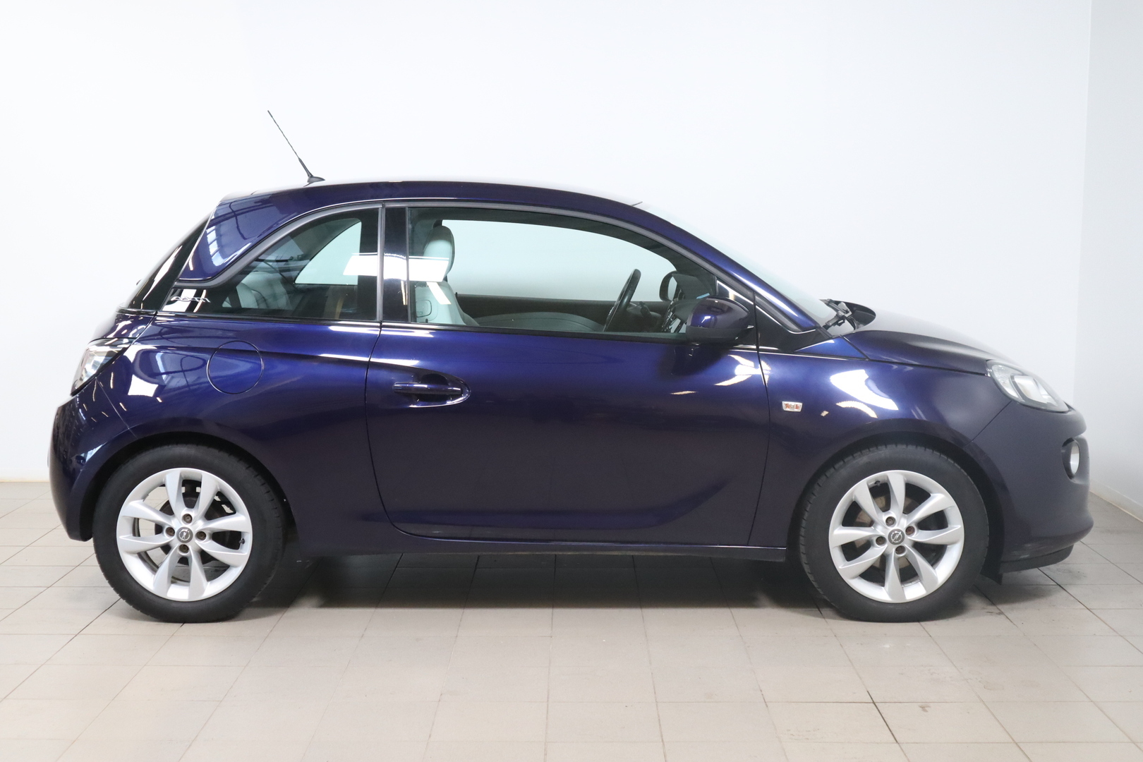 OPEL Adam 2013