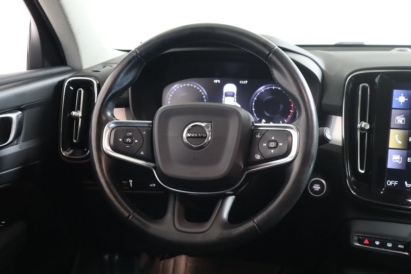 VOLVO XC40 2019