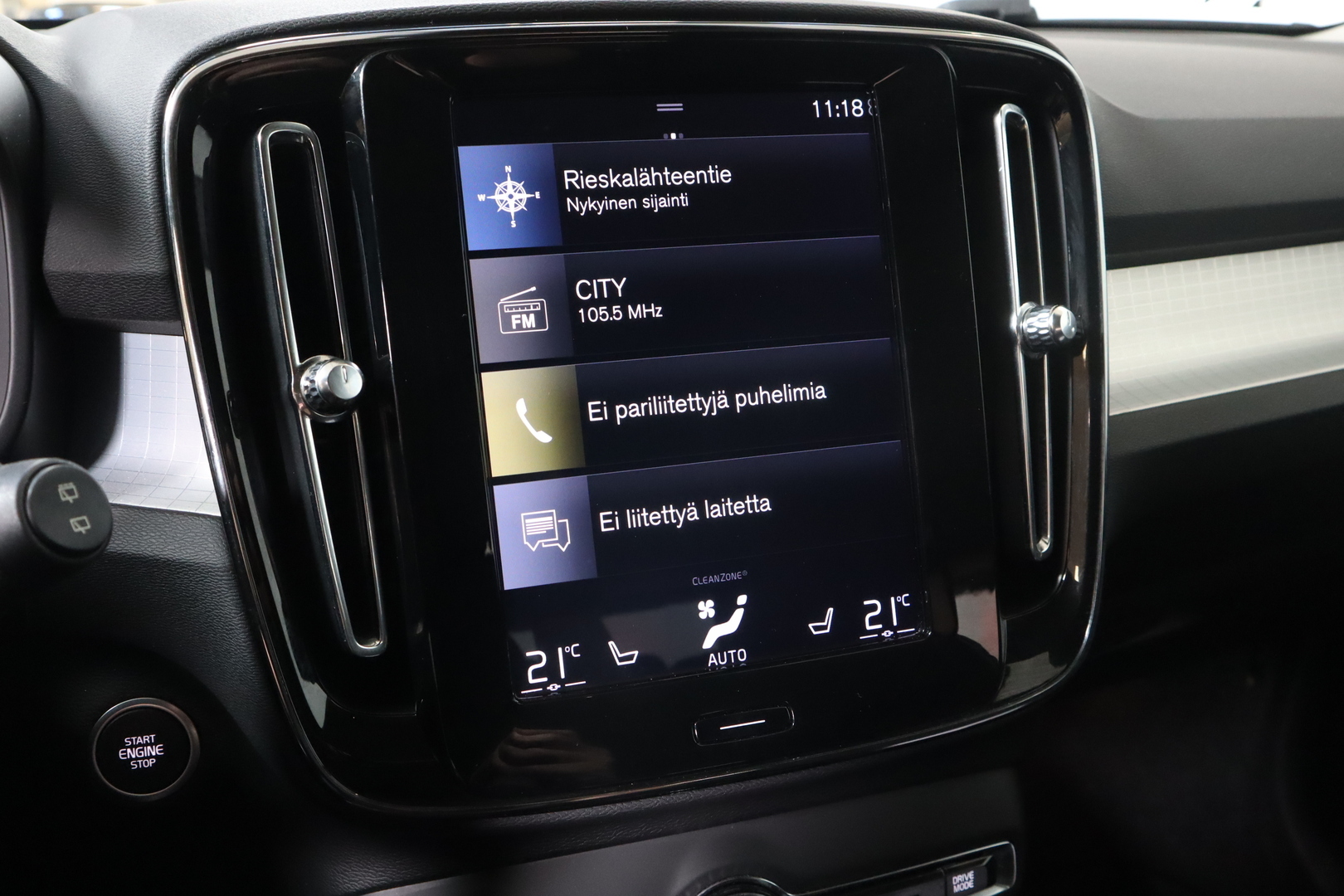 VOLVO XC40 2019