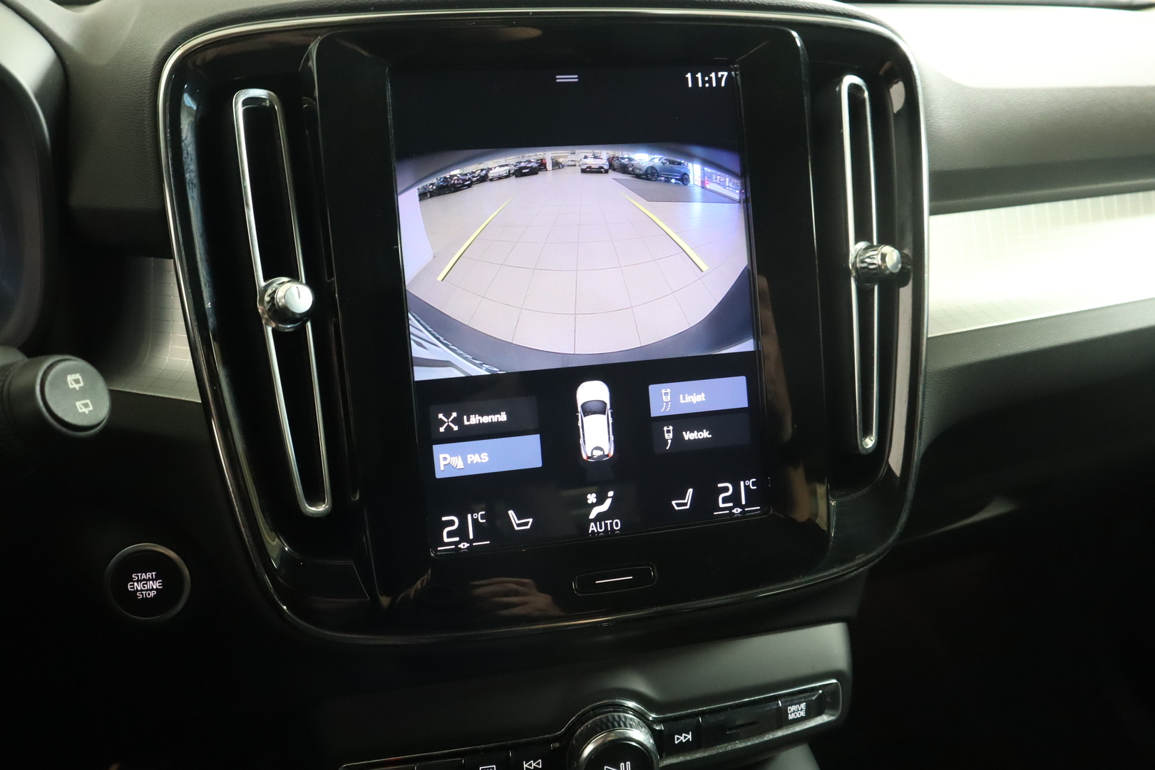 VOLVO XC40 2019