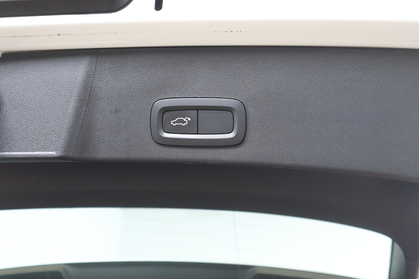 VOLVO XC40 2019
