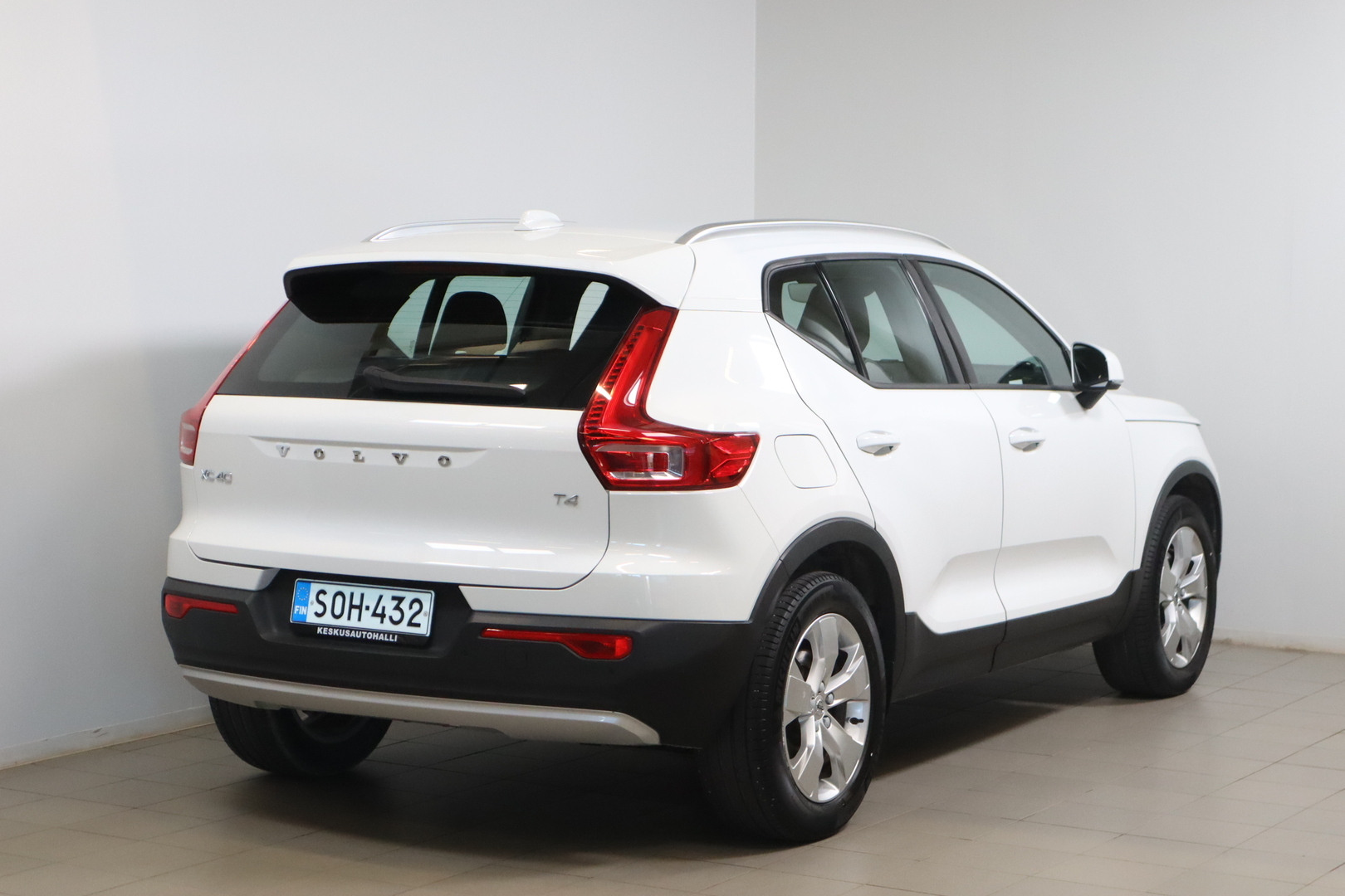 VOLVO XC40 2019