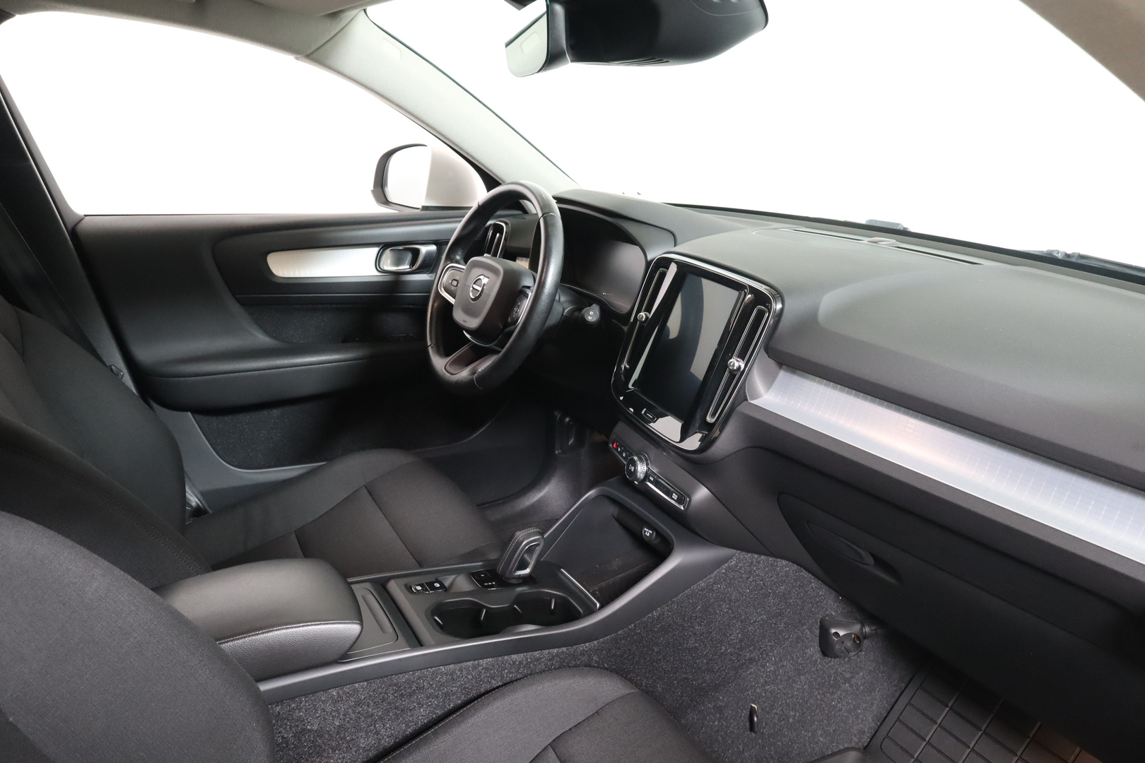 VOLVO XC40 2019