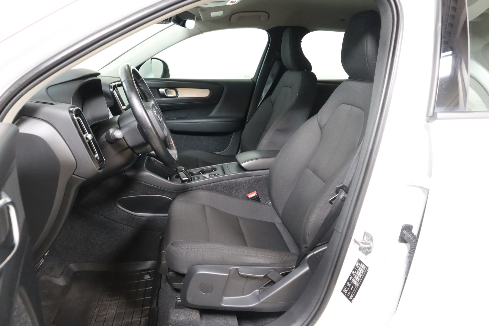 VOLVO XC40 2019
