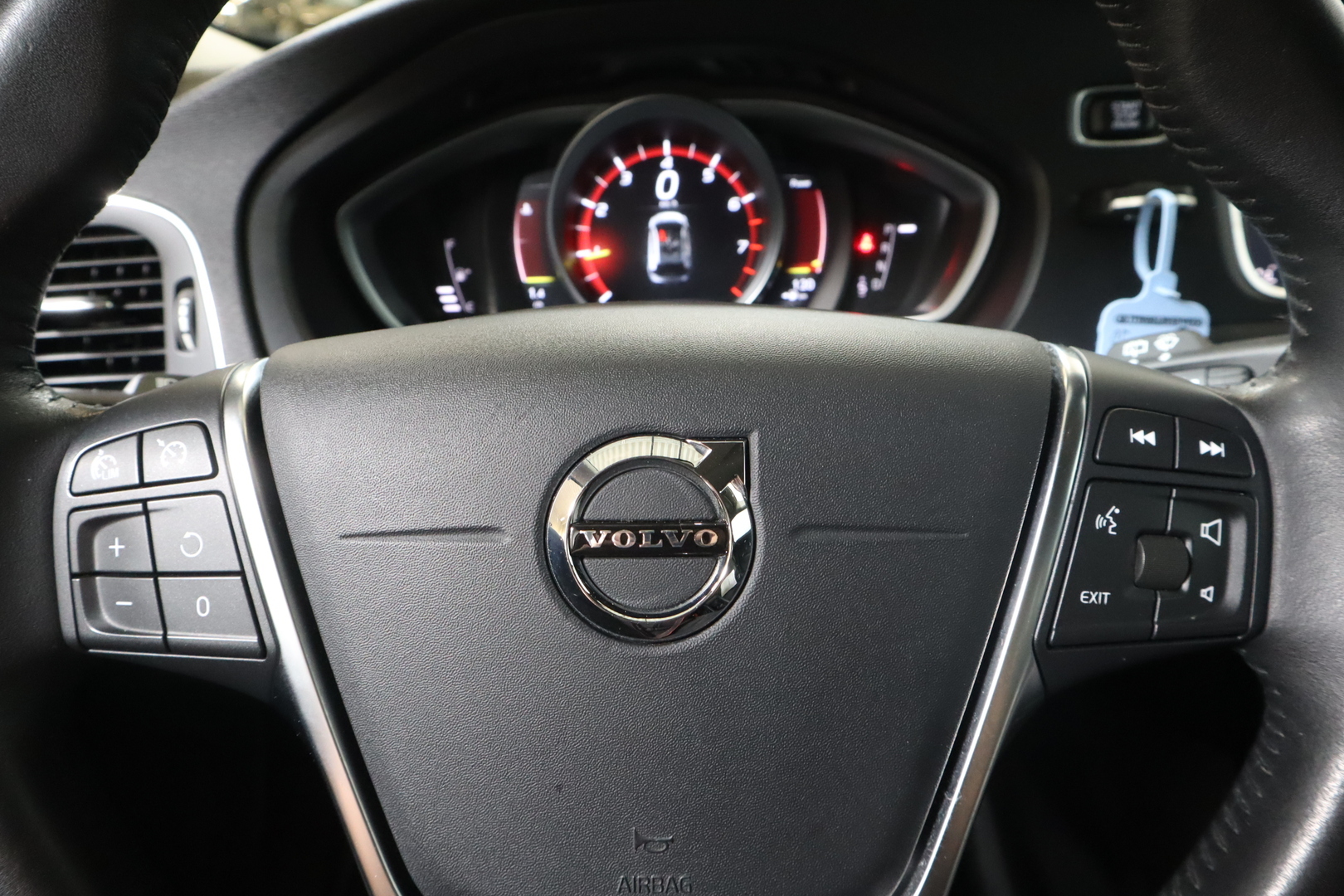 VOLVO V40 Cross Country 2019
