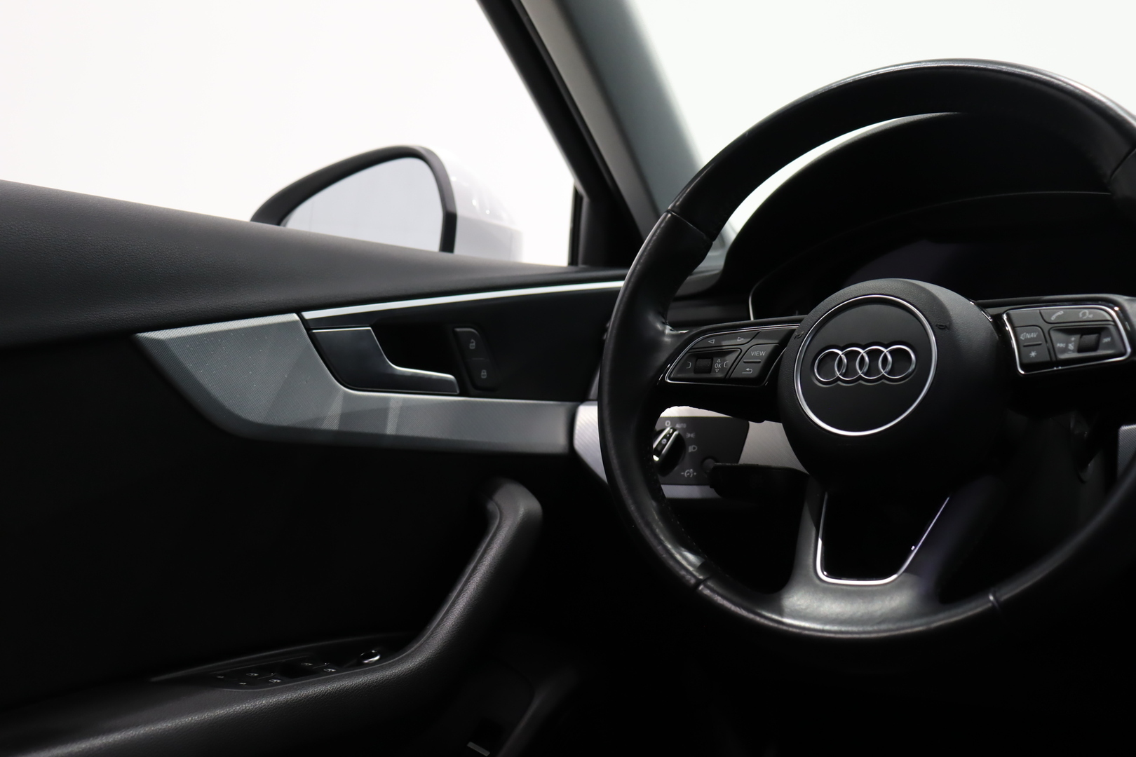 AUDI A4 2016