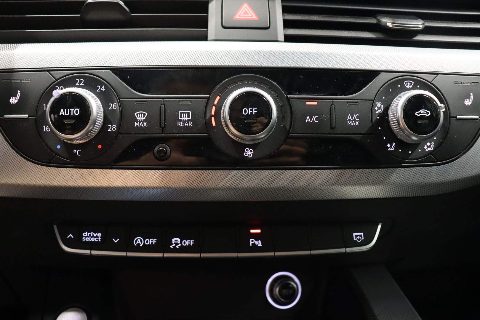 AUDI A4 2016