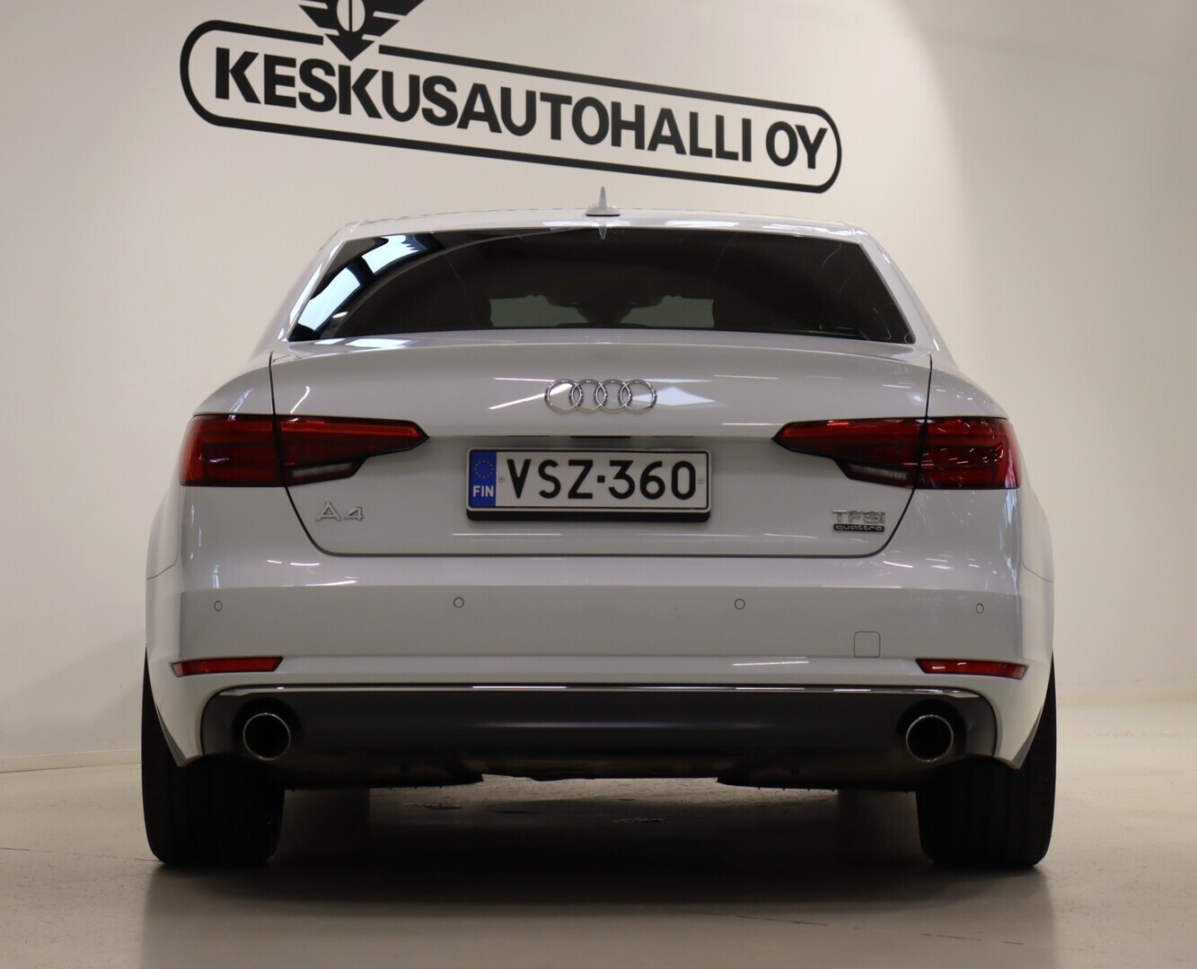 AUDI A4 2016