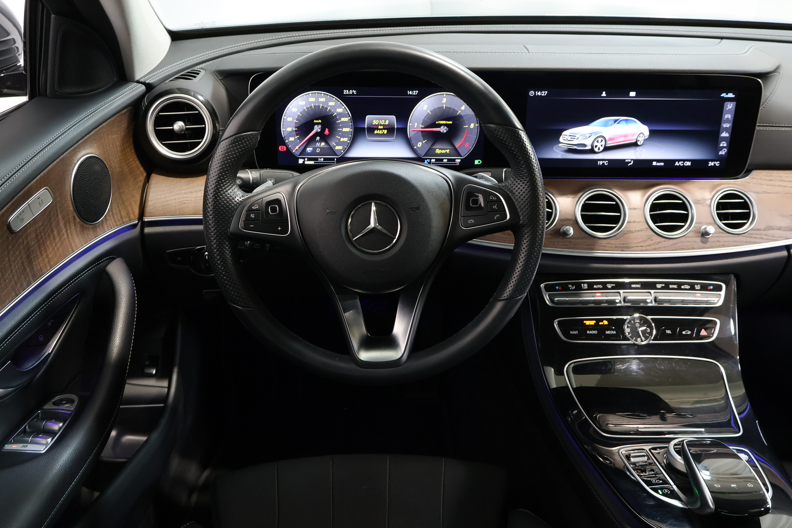 MERCEDES-BENZ E 2017