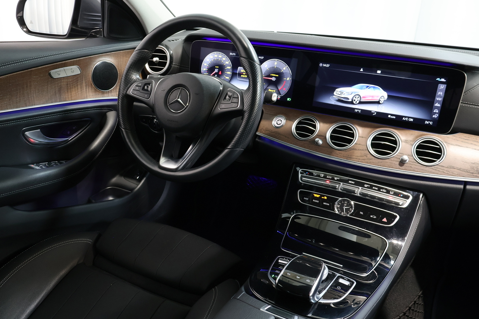 MERCEDES-BENZ E 2017