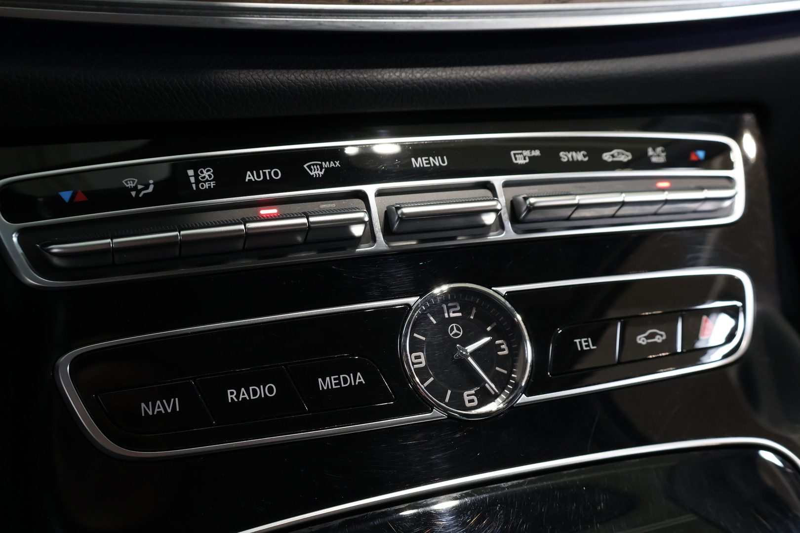 MERCEDES-BENZ E 2017
