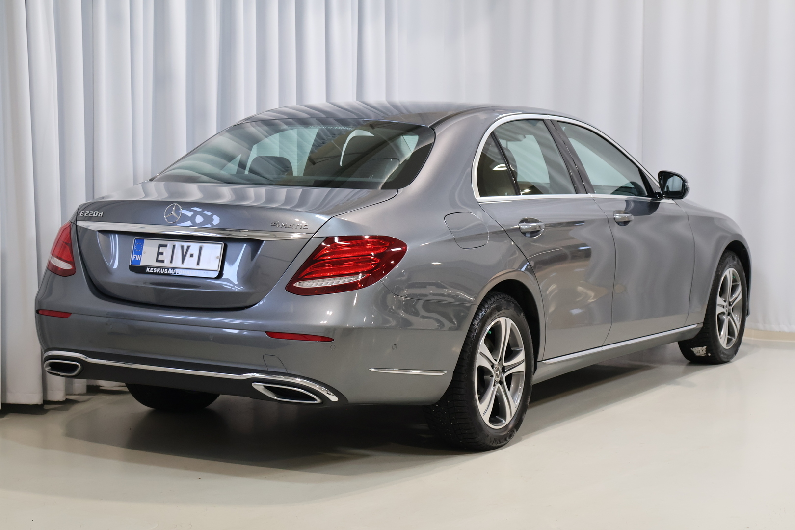 MERCEDES-BENZ E 2017