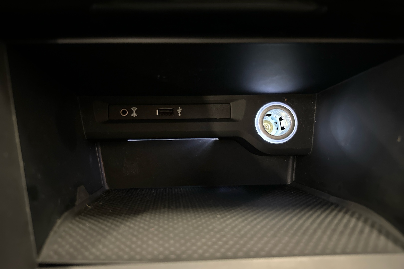 VOLKSWAGEN Touran 2019
