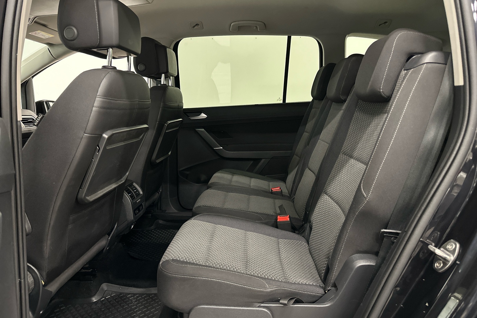 VOLKSWAGEN Touran 2019