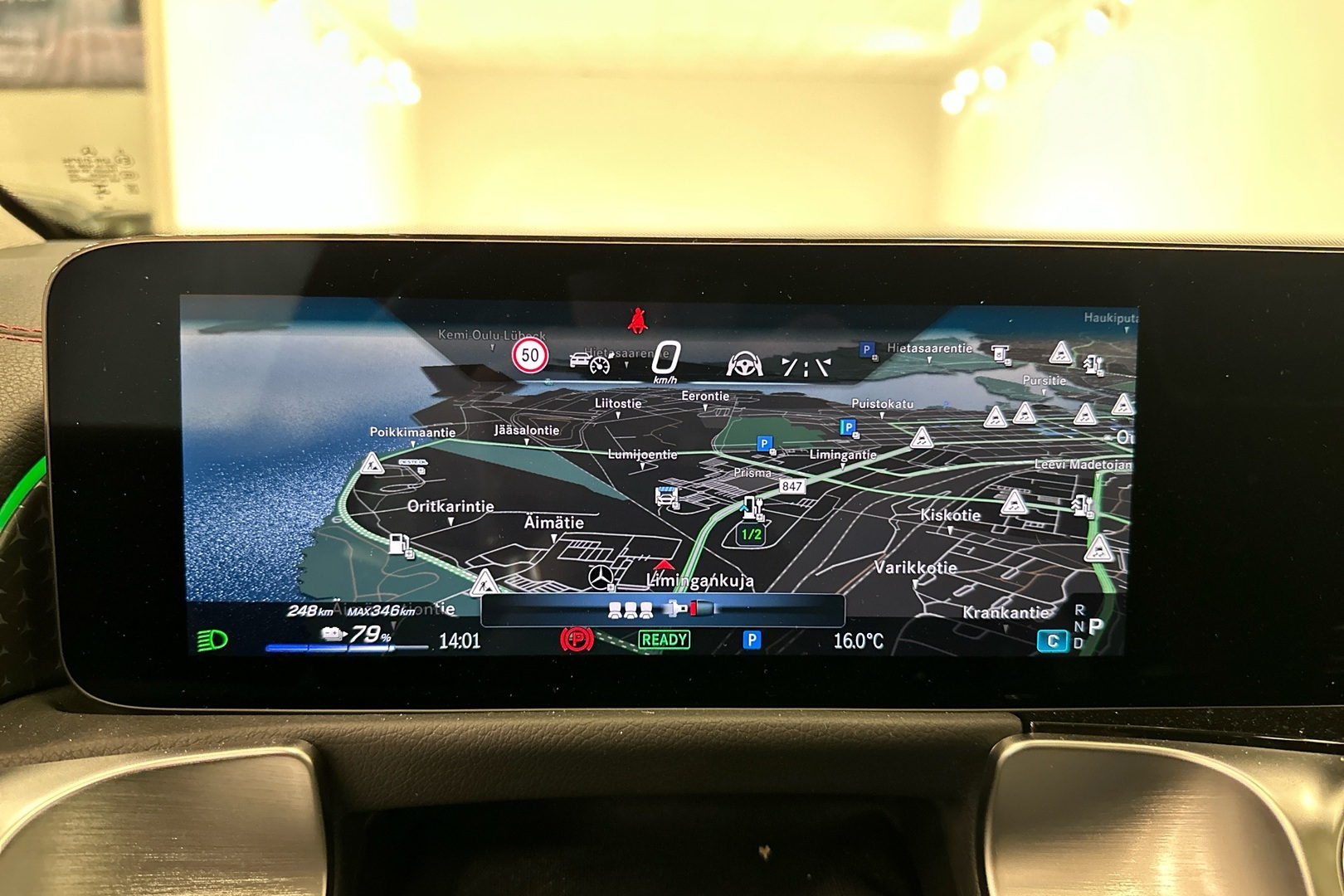 MERCEDES-BENZ EQB 2024