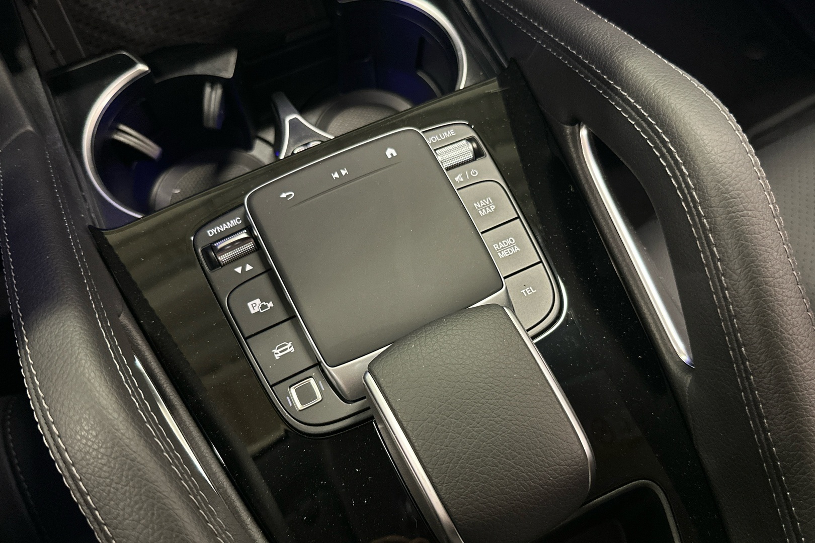 MERCEDES-BENZ GLE 2025