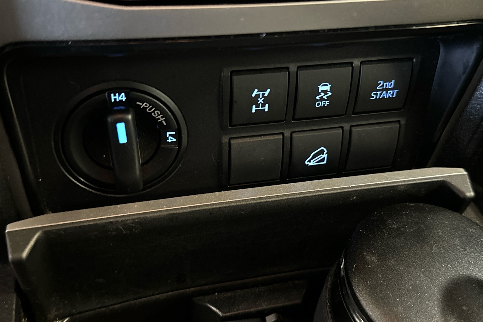 TOYOTA Land Cruiser 2021