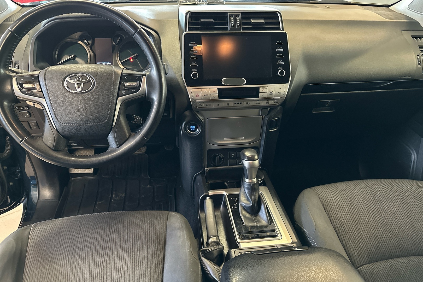 TOYOTA Land Cruiser 2021