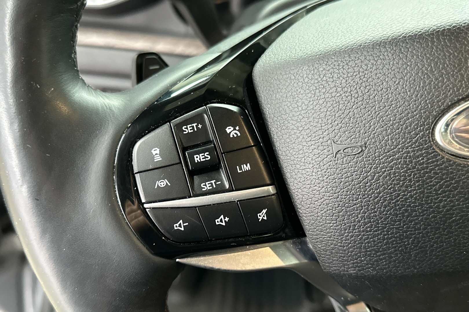 FORD Explorer 2021