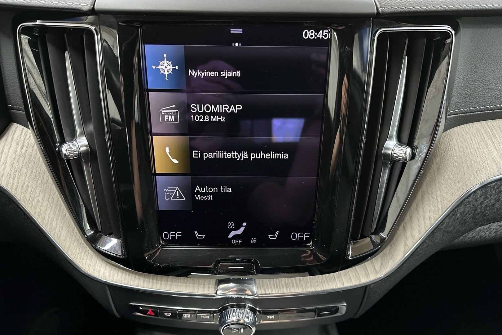 VOLVO XC60 2021