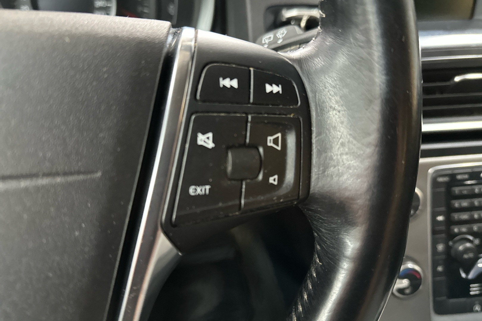 VOLVO V60 2014