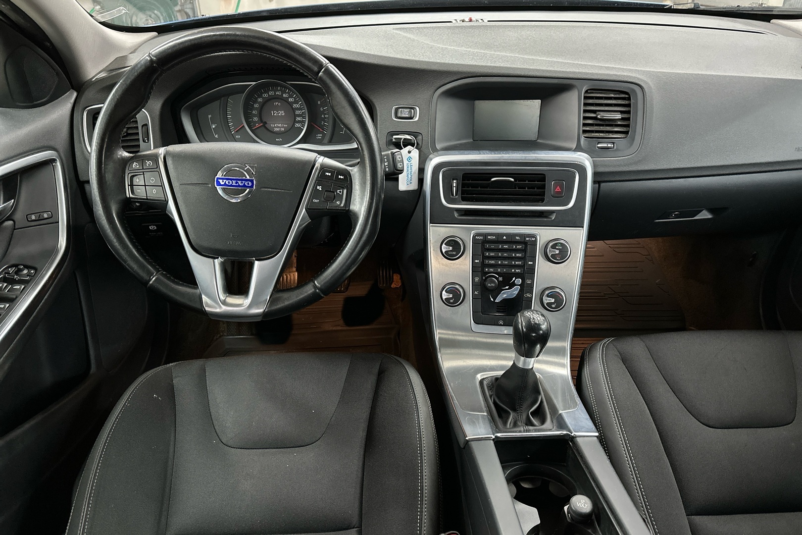 VOLVO V60 2014