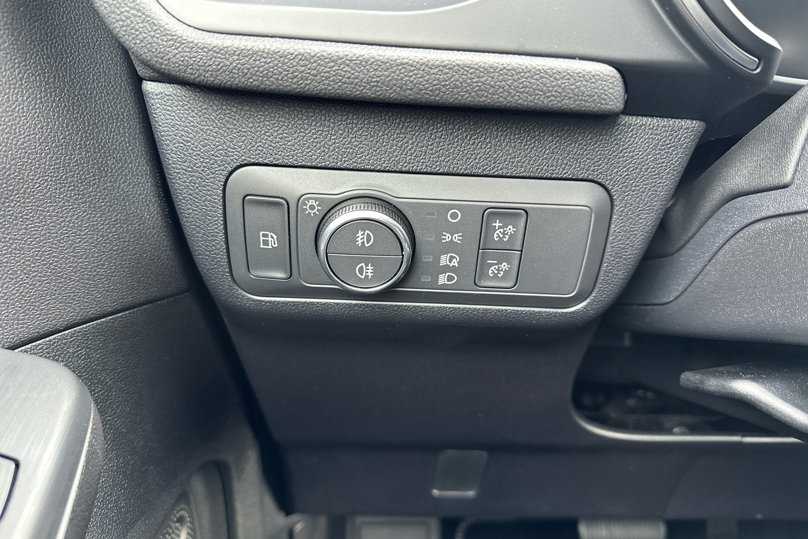 FORD Kuga 2025
