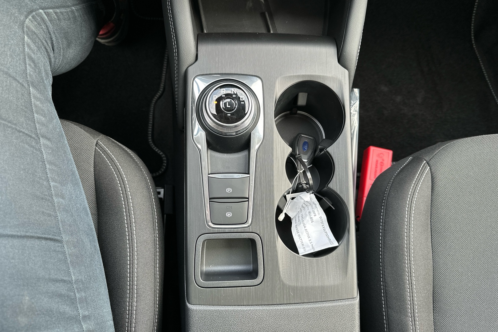 FORD Kuga 2025