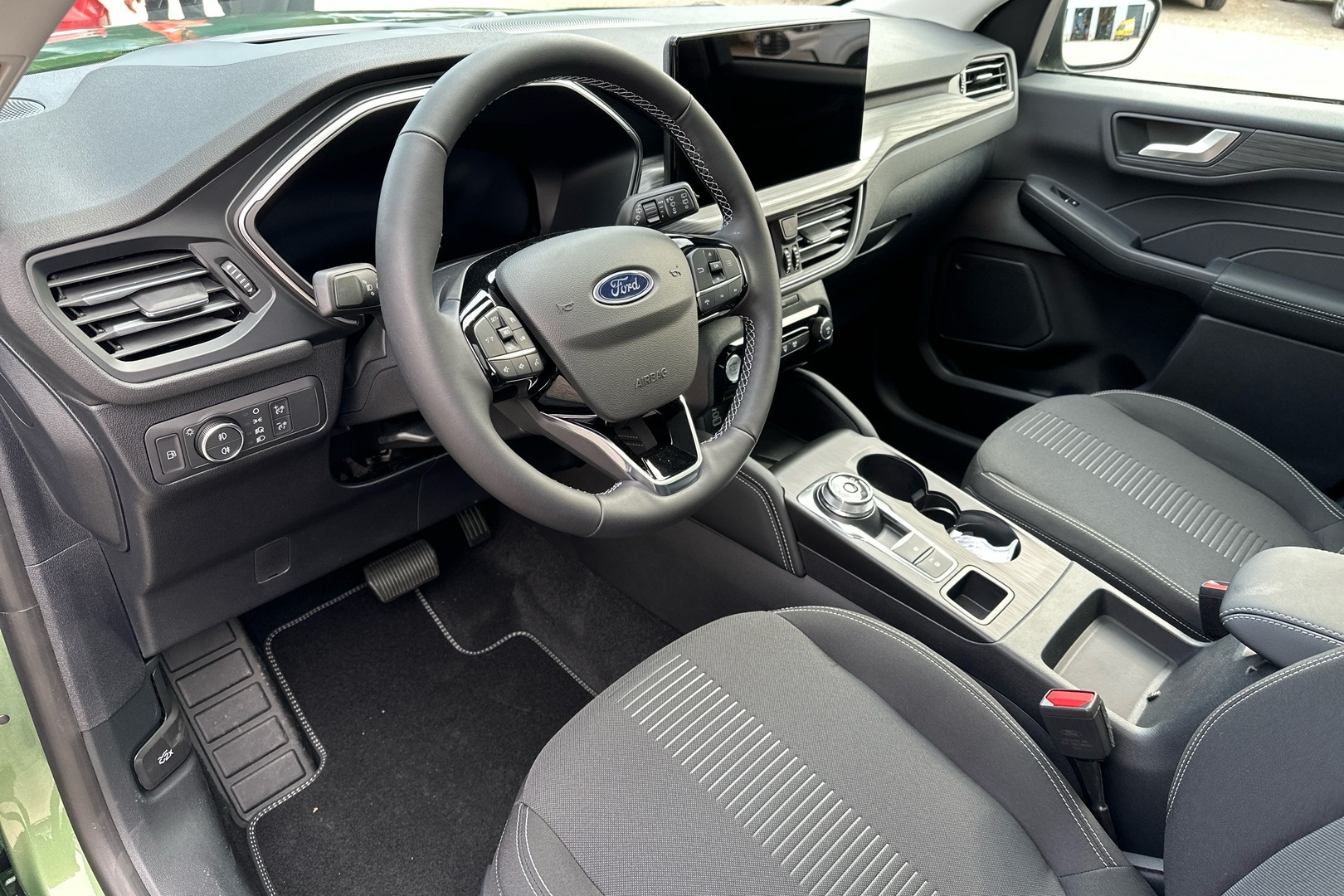 FORD Kuga 2025