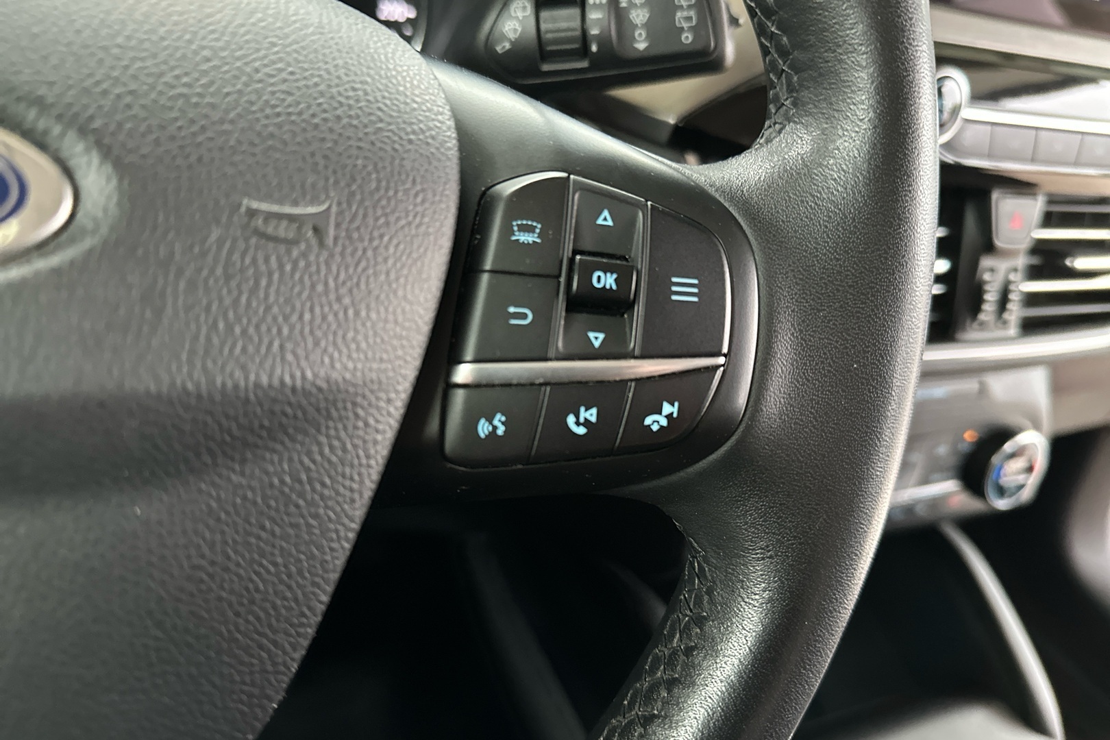 FORD Kuga 2021