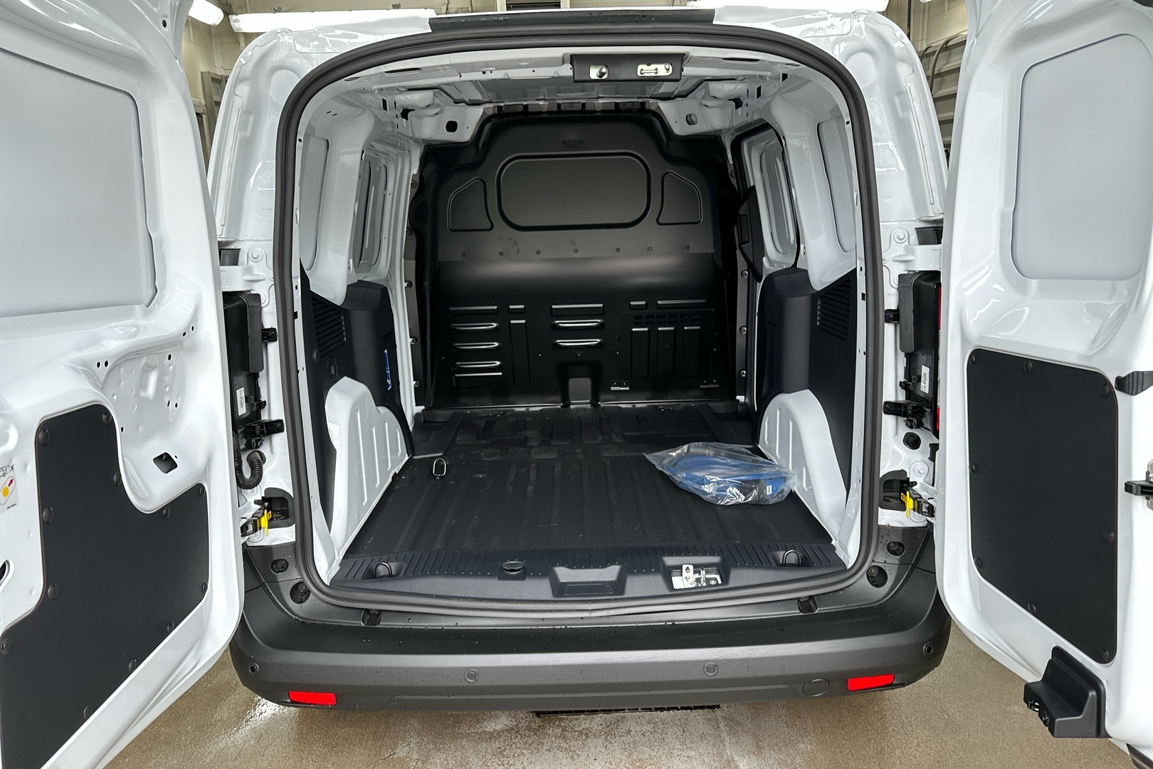 FORD Transit Courier 2025