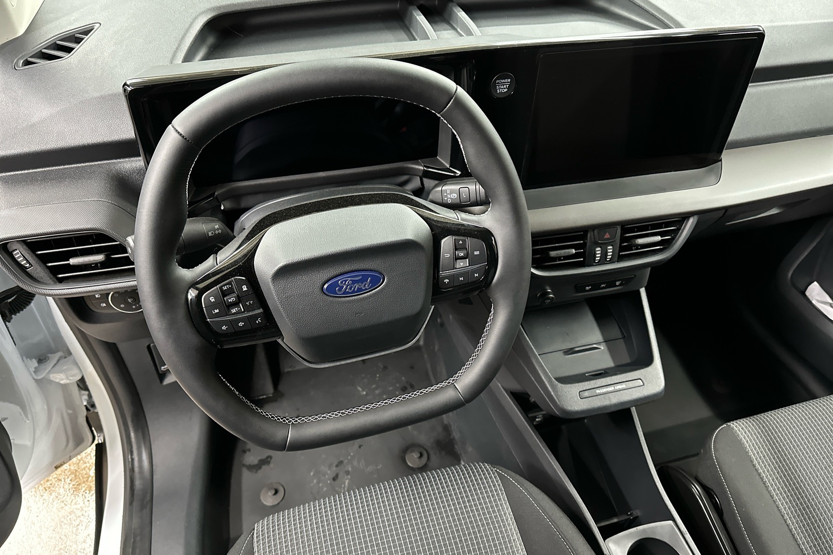 FORD Transit Courier 2025