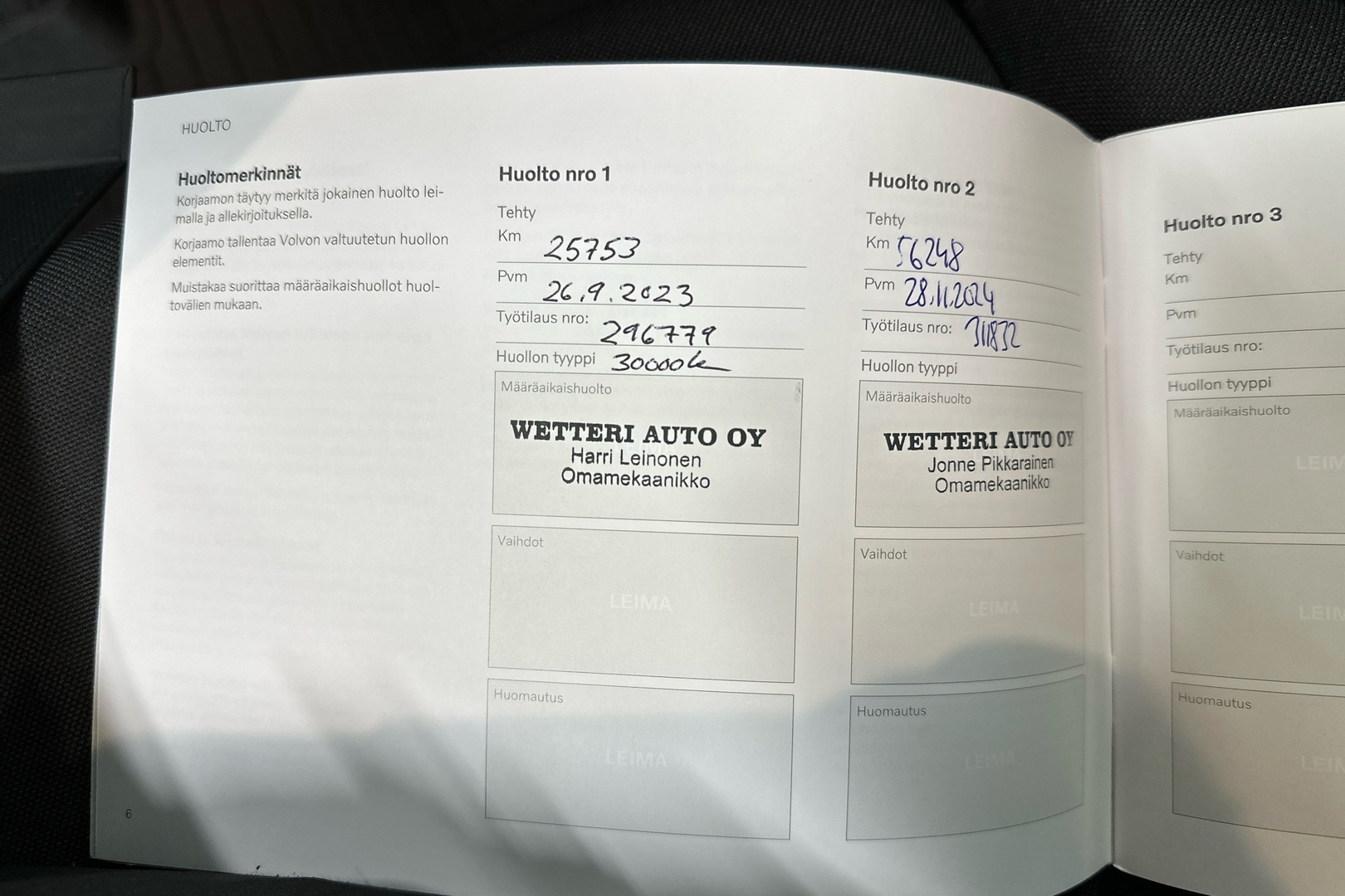 VOLVO XC40 2023