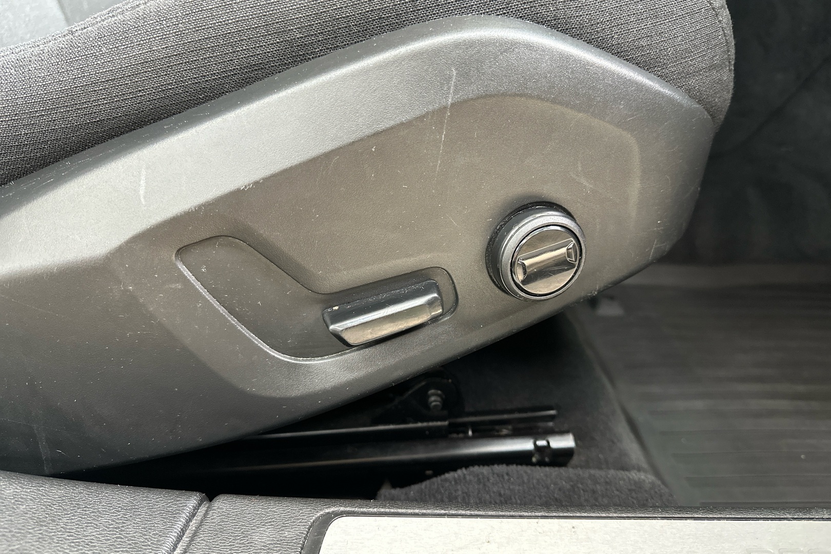 VOLVO V60 2021