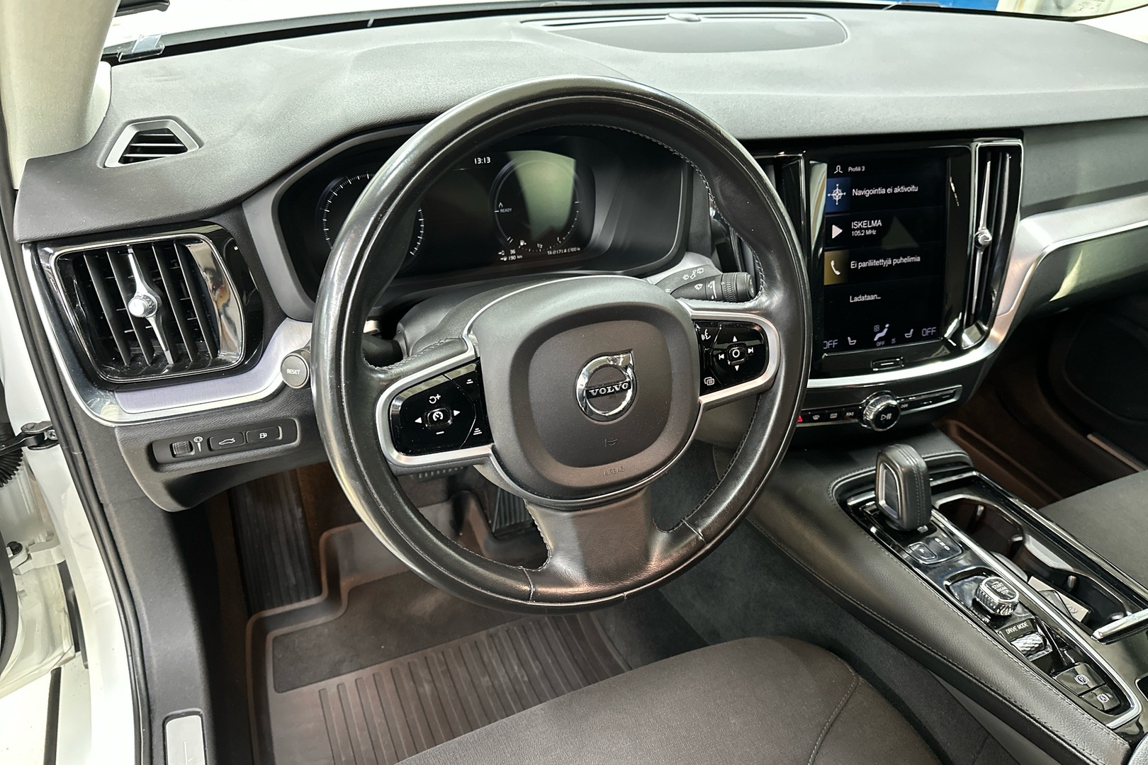 VOLVO V60 2021