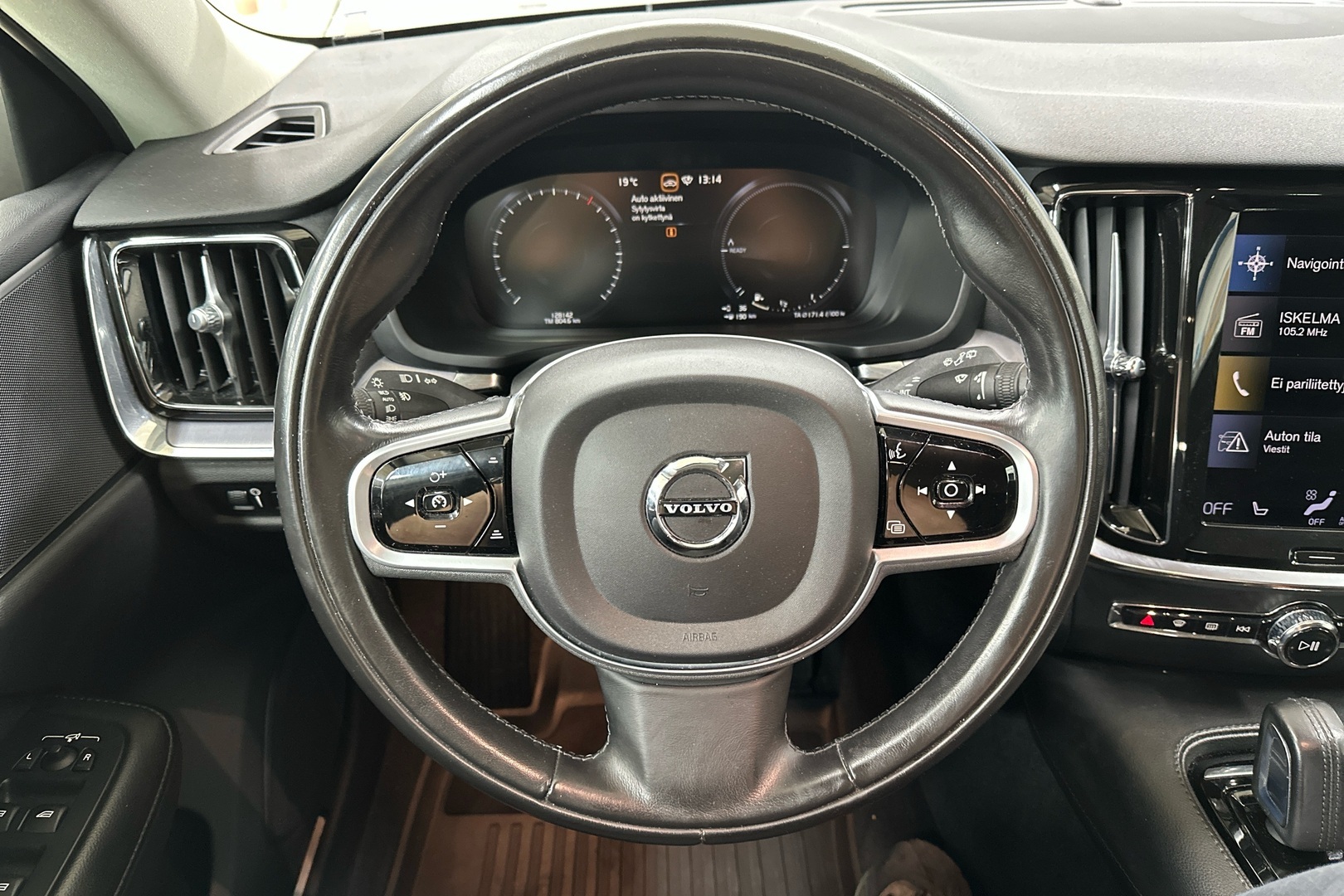 VOLVO V60 2021