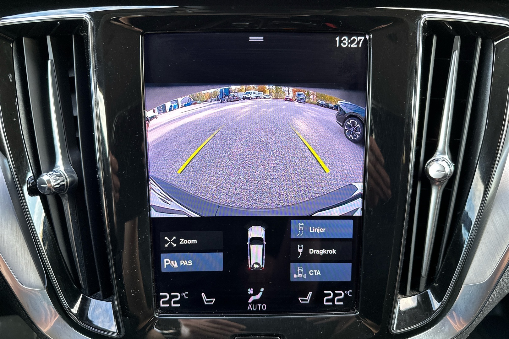 VOLVO V60 2021