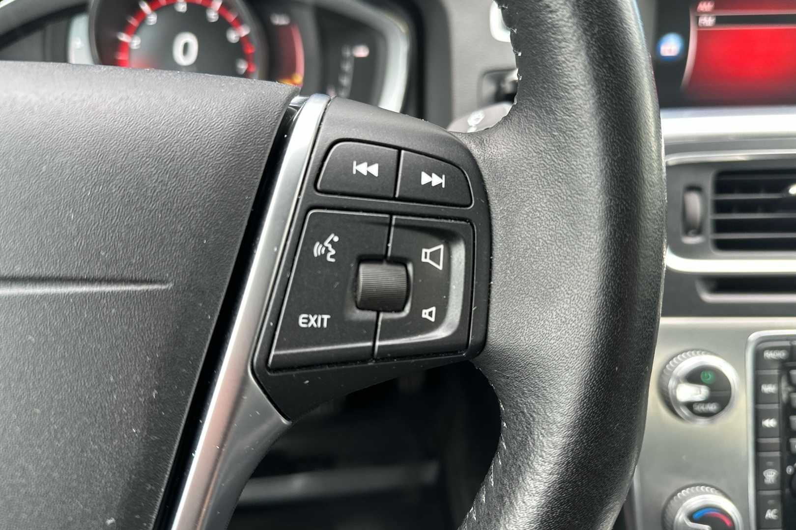 VOLVO S60 2018